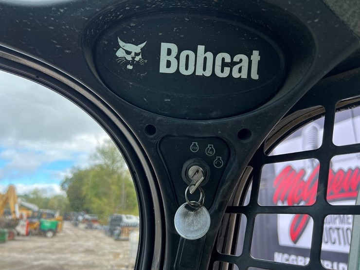 2016-bobcat-s570-image-20