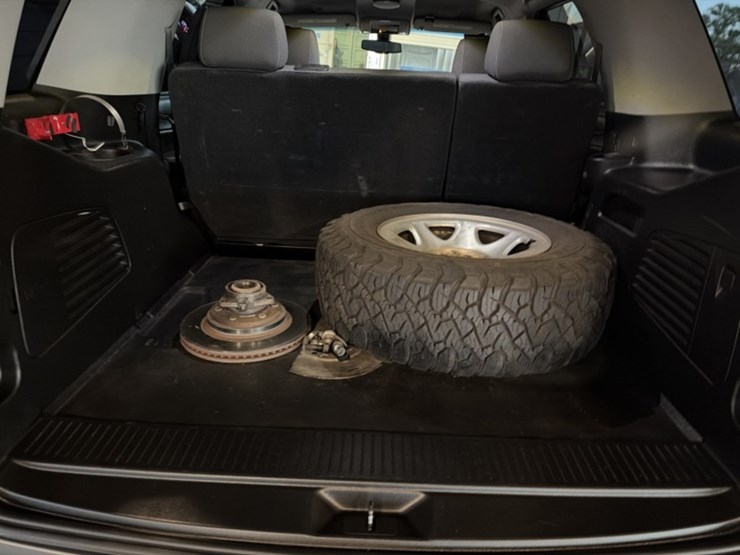 2019-chevrolet-tahoe-image-15