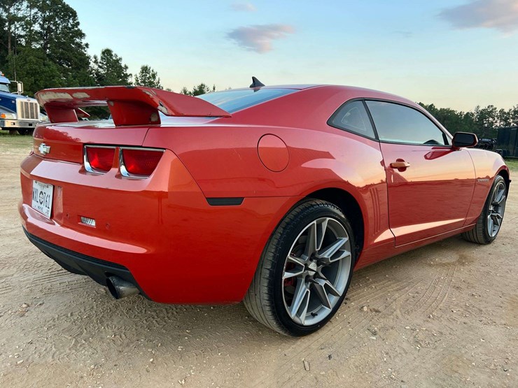 2010-chevrolet-camero-2lt-coupe-6-speed-manual-transmission-(189,646-miles)-image-3