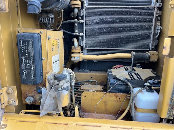 caterpillar-312cl-image-16