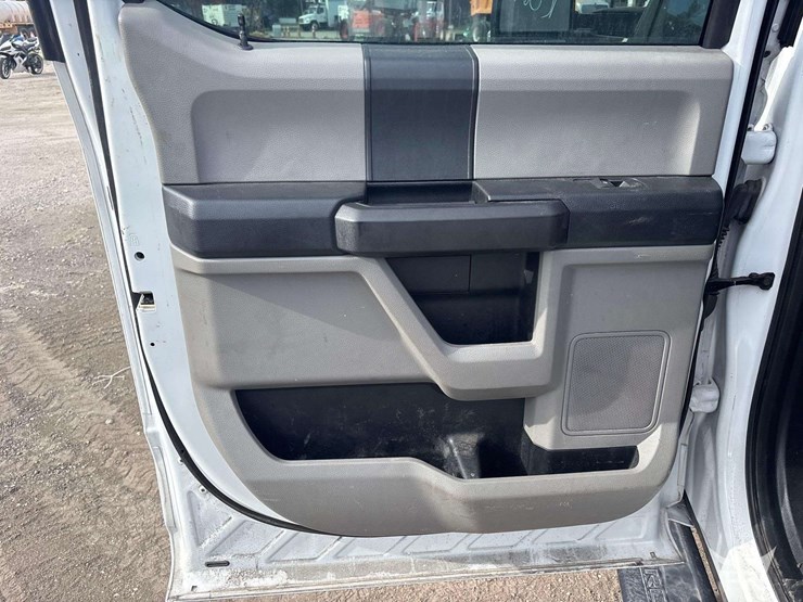 2019-ford-f250-image-17