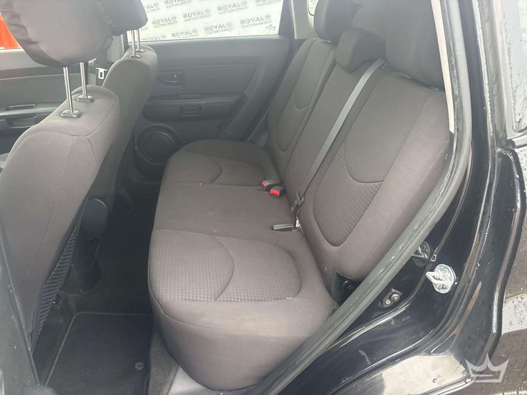 2013-kia-soul-image-19