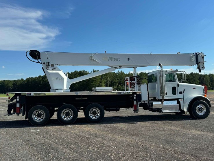 2013-peterbilt-365-image-10