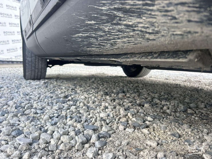 2018-ford-explorer-image-25