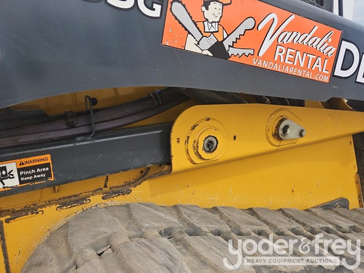 2021-deere-333g-image-25
