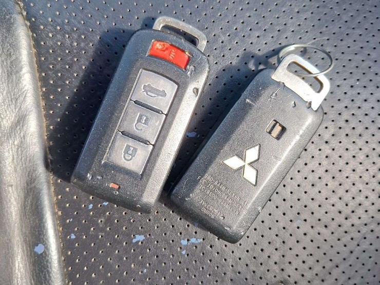 non-operable-2009-mitsubishi-lancer-gts-4dr-sedan-cvt-image-13