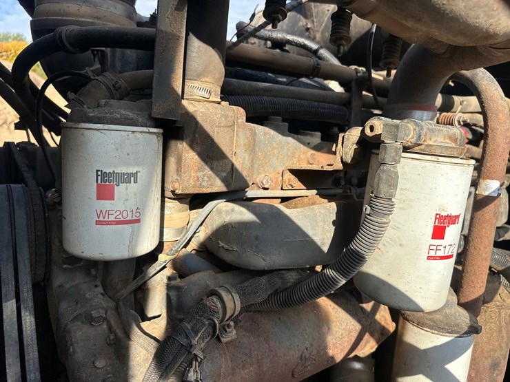 1994-mack-cl713-image-40