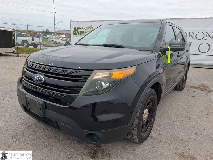 2015-ford-explorer-image-1