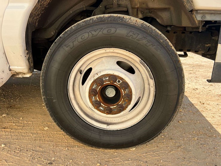 2012-ford-e350-image-55