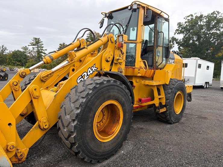 deere-624k-image-2