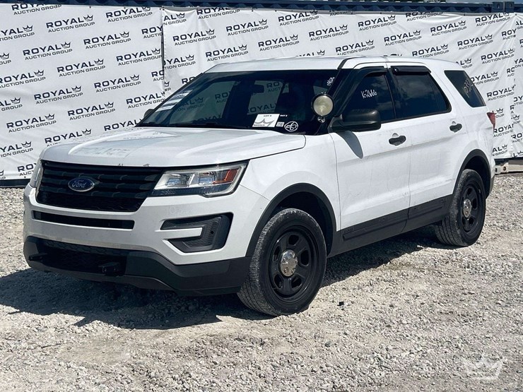 2018-ford-explorer-image-1