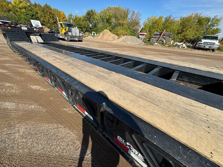 2022-globe-lowboy-image-21