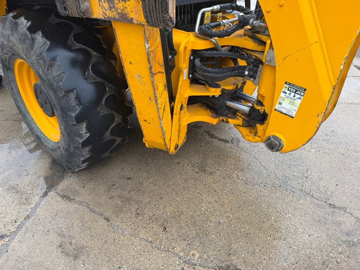 jcb-3cx-image-18