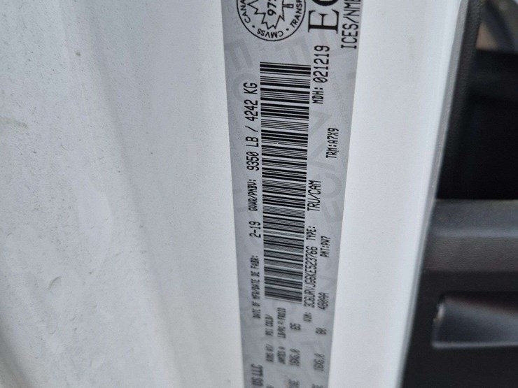 2019-ram-promaster-cargo-van-image-16