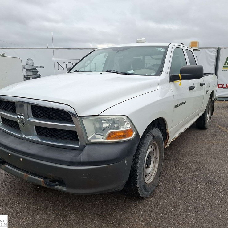 2011 DODGE 1500