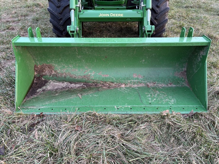 2018-john-deere-5125r-image-14