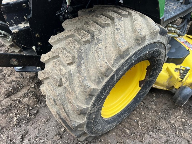 john-deere-2210-image-17