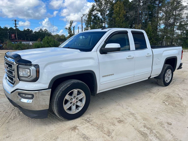 2018-gmc-sierra-1500-image-1