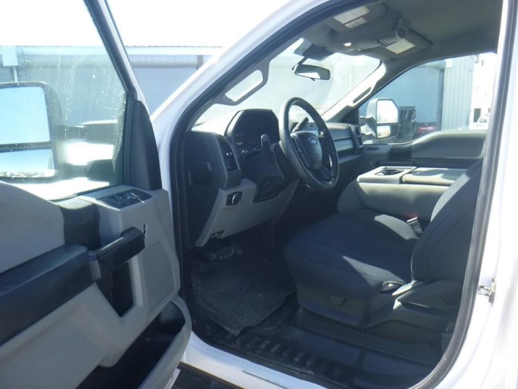 2020-ford-f250-image-5