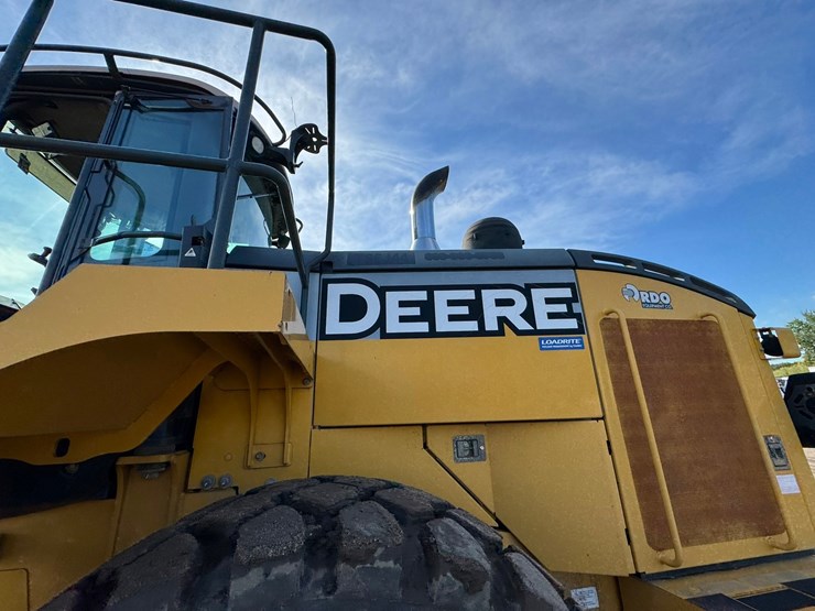deere-744k-image-12