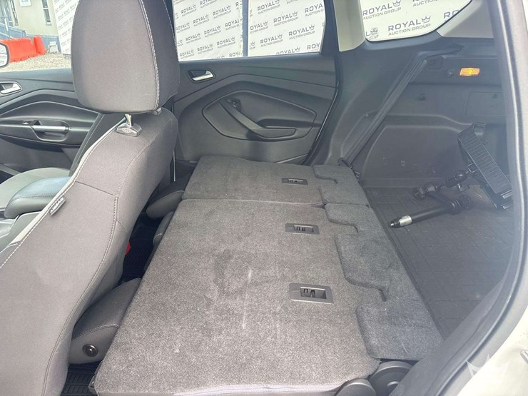 2014-ford-escape-image-19