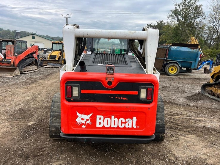2019-bobcat-t740-image-3