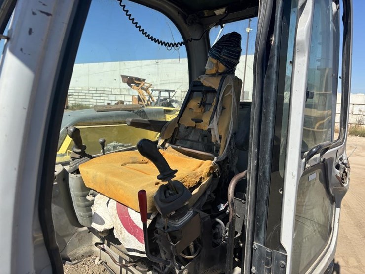 kobelco-sk80cs-1e-image-9