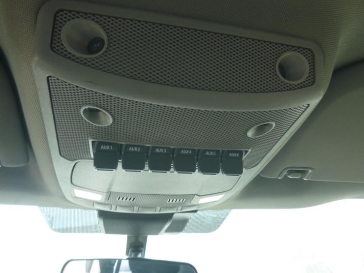 2020-ford-f250-image-10