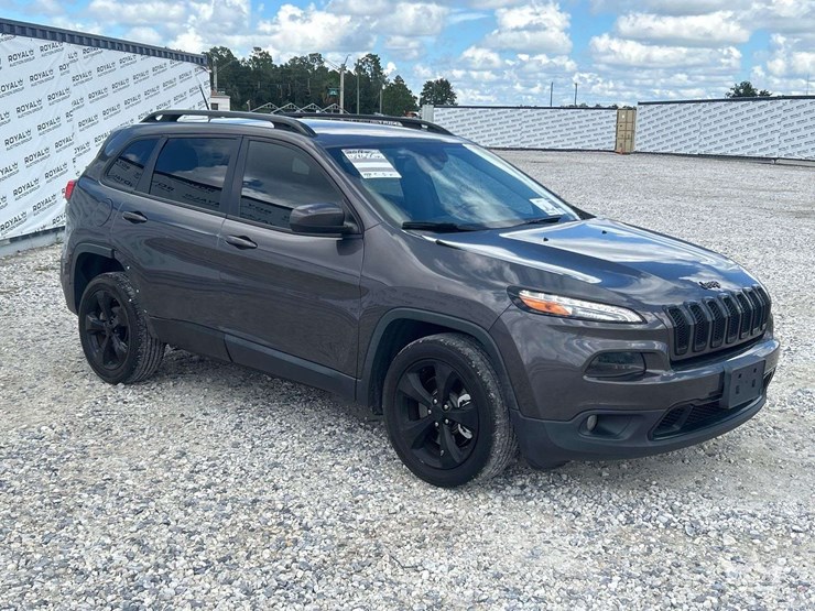 2018-jeep-cherokee-image-2