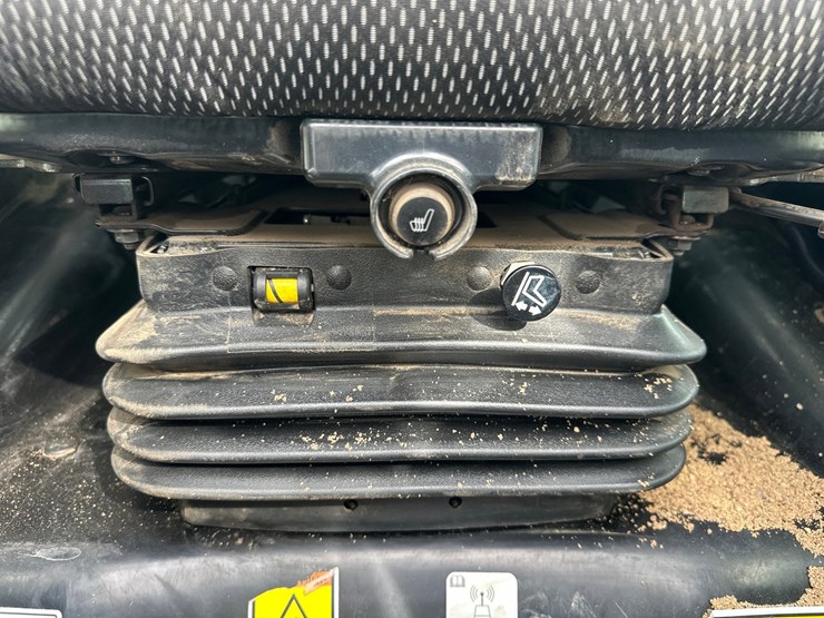 caterpillar-299d3-image-31