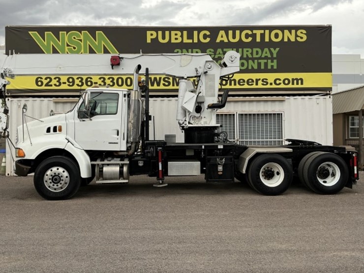 2007-sterling-lt9500-image-1