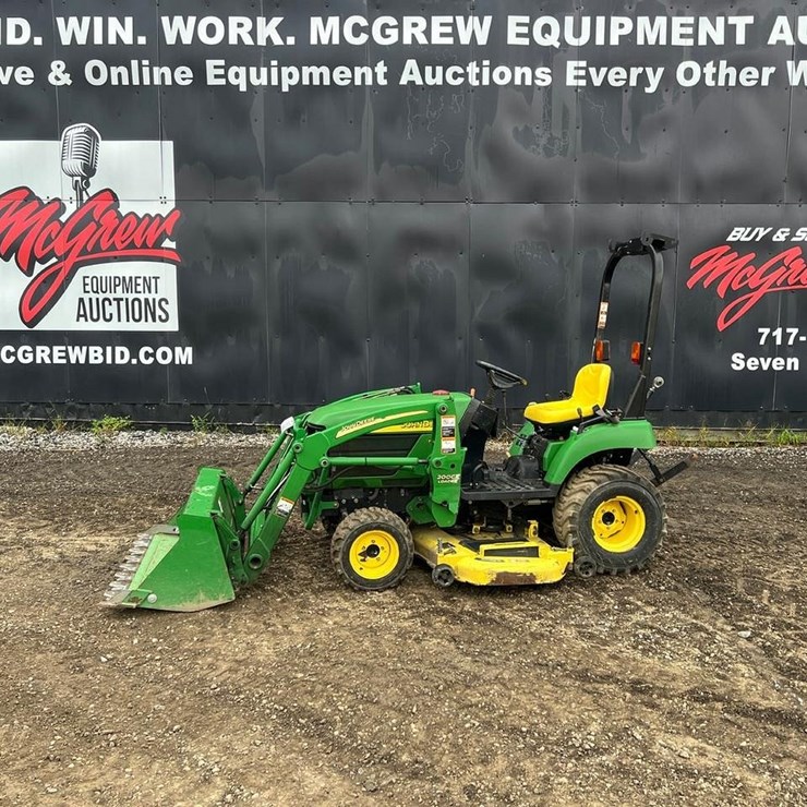 JOHN DEERE 2210