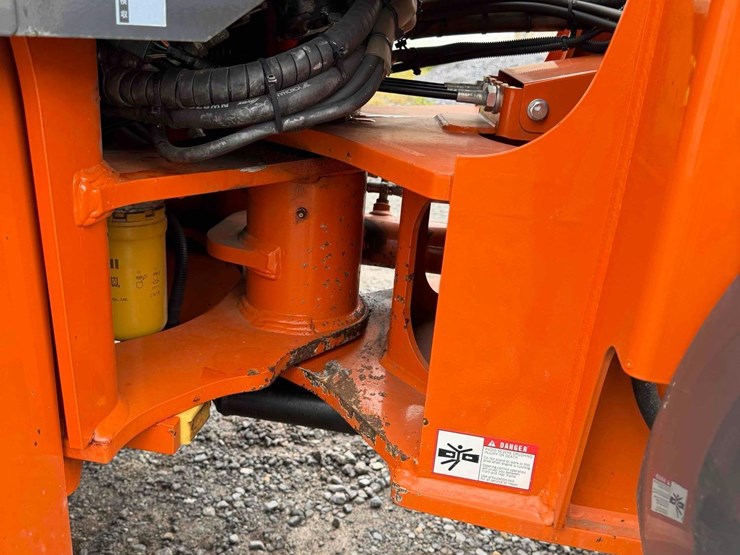 2021-hitachi-zw50-5b-image-13