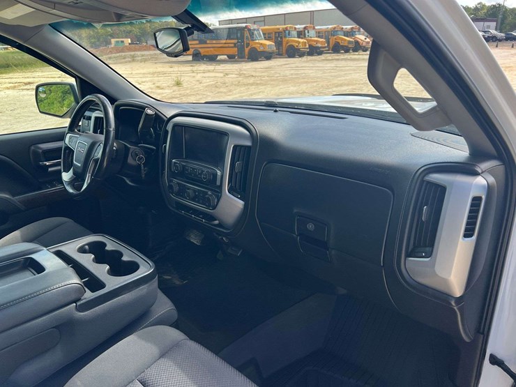 2018-gmc-sierra-1500-image-18