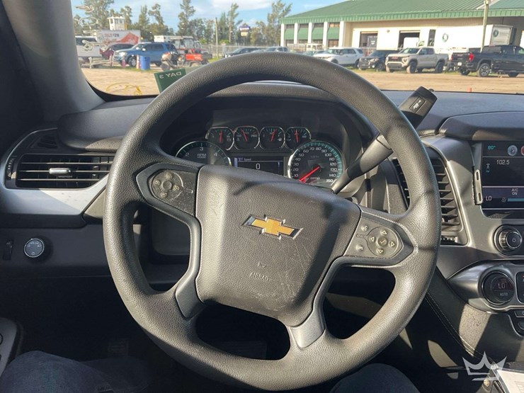 2018-chevrolet-tahoe-image-12