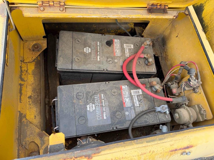 komatsu-pc220-lc-6-image-18