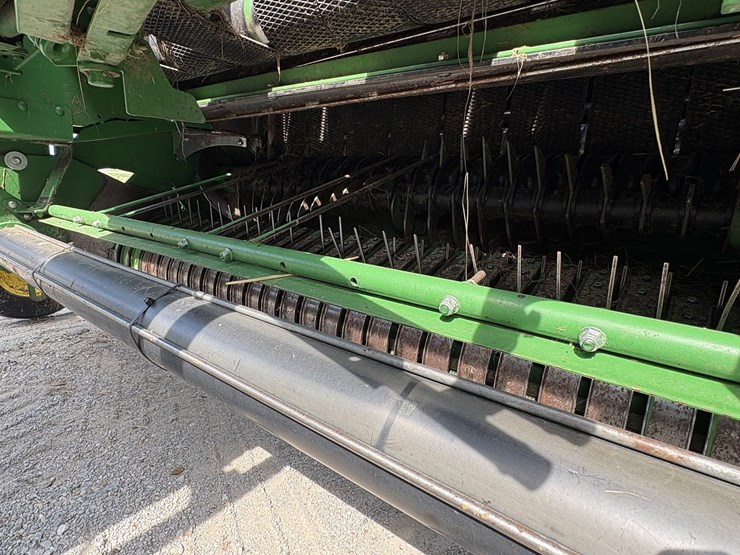 2016-john-deere-569-image-10