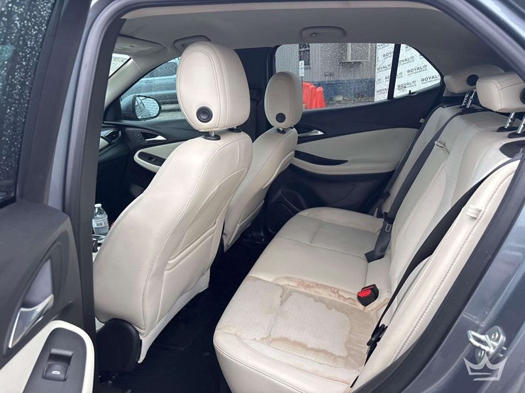 2021-buick-encore-image-17