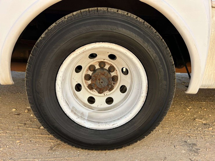 2007-ford-e350-image-46