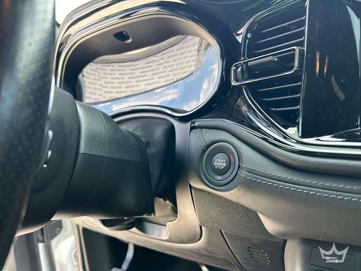 2022-dodge-durango-image-16