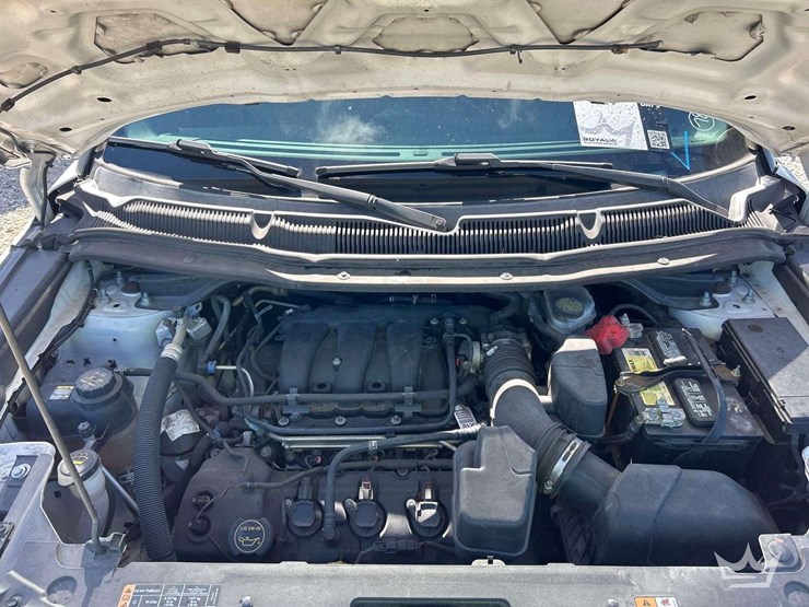 2016-ford-explorer-image-6