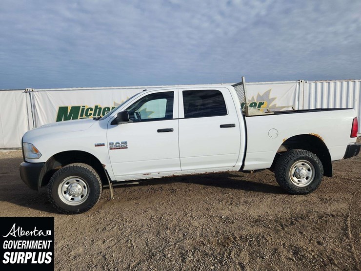 2015-dodge-2500-image-5
