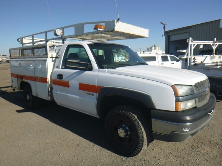 2003-chevrolet-2500hd-image-2