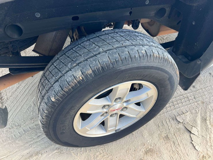 2018-gmc-sierra-1500-image-26
