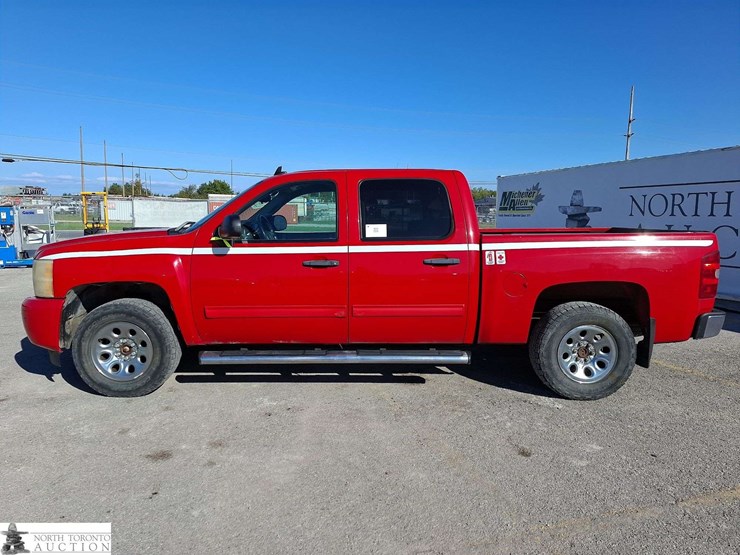 2010-chevrolet-silverado-1500-image-8