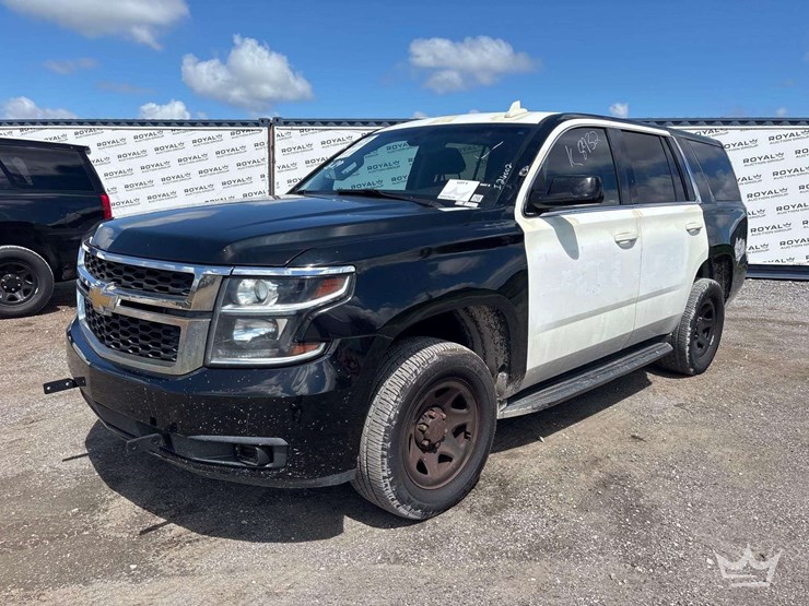 2018-chevrolet-tahoe-image-1