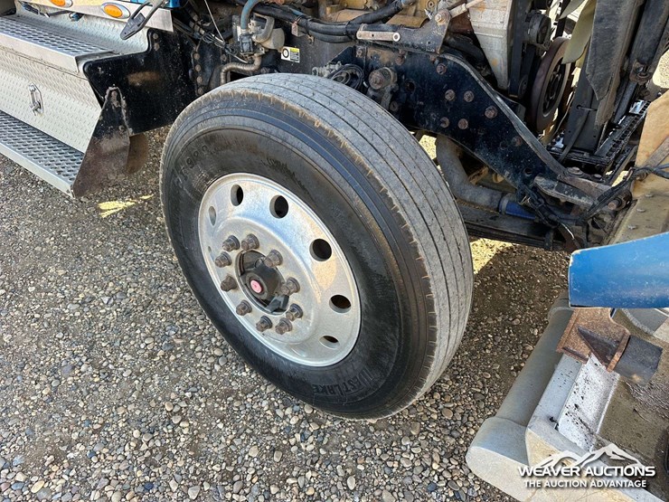 2006-kenworth-w900-image-45