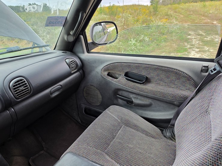 #25320-•-2001-dodge-ram-pickup-pickup-truck-image-48