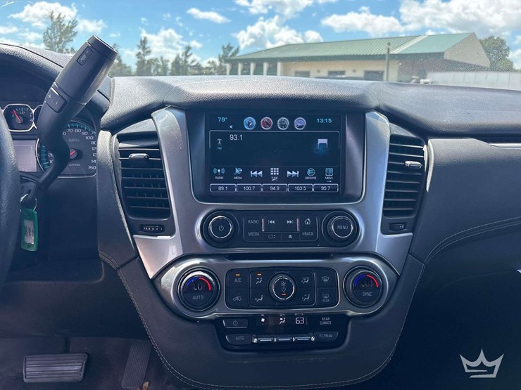 2018-chevrolet-tahoe-image-15