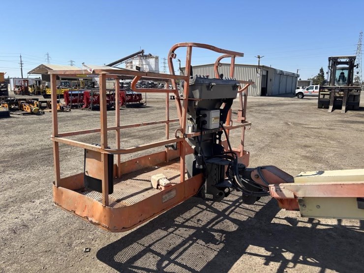 2007-jlg-400s-image-8